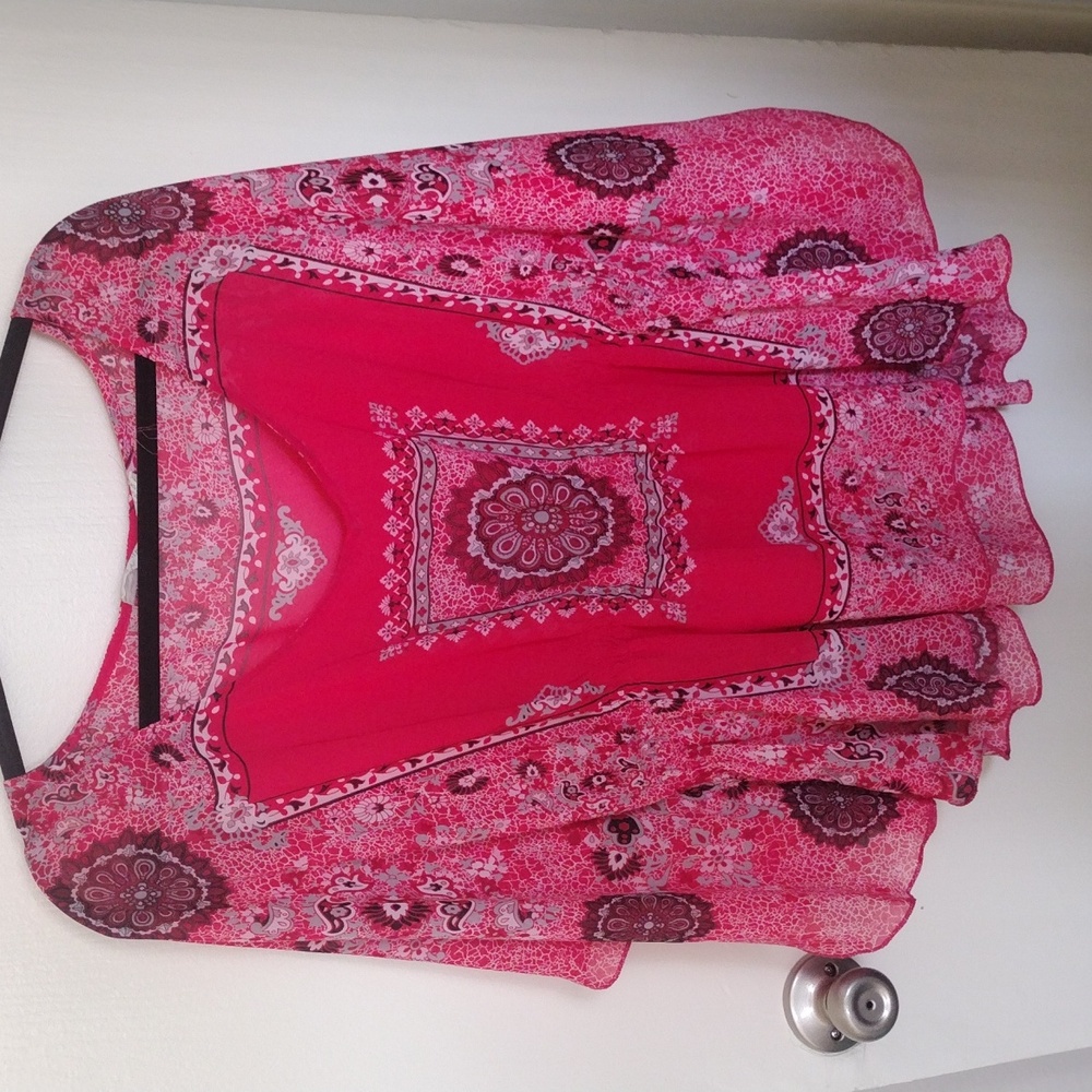 Flowy batwing type blouse